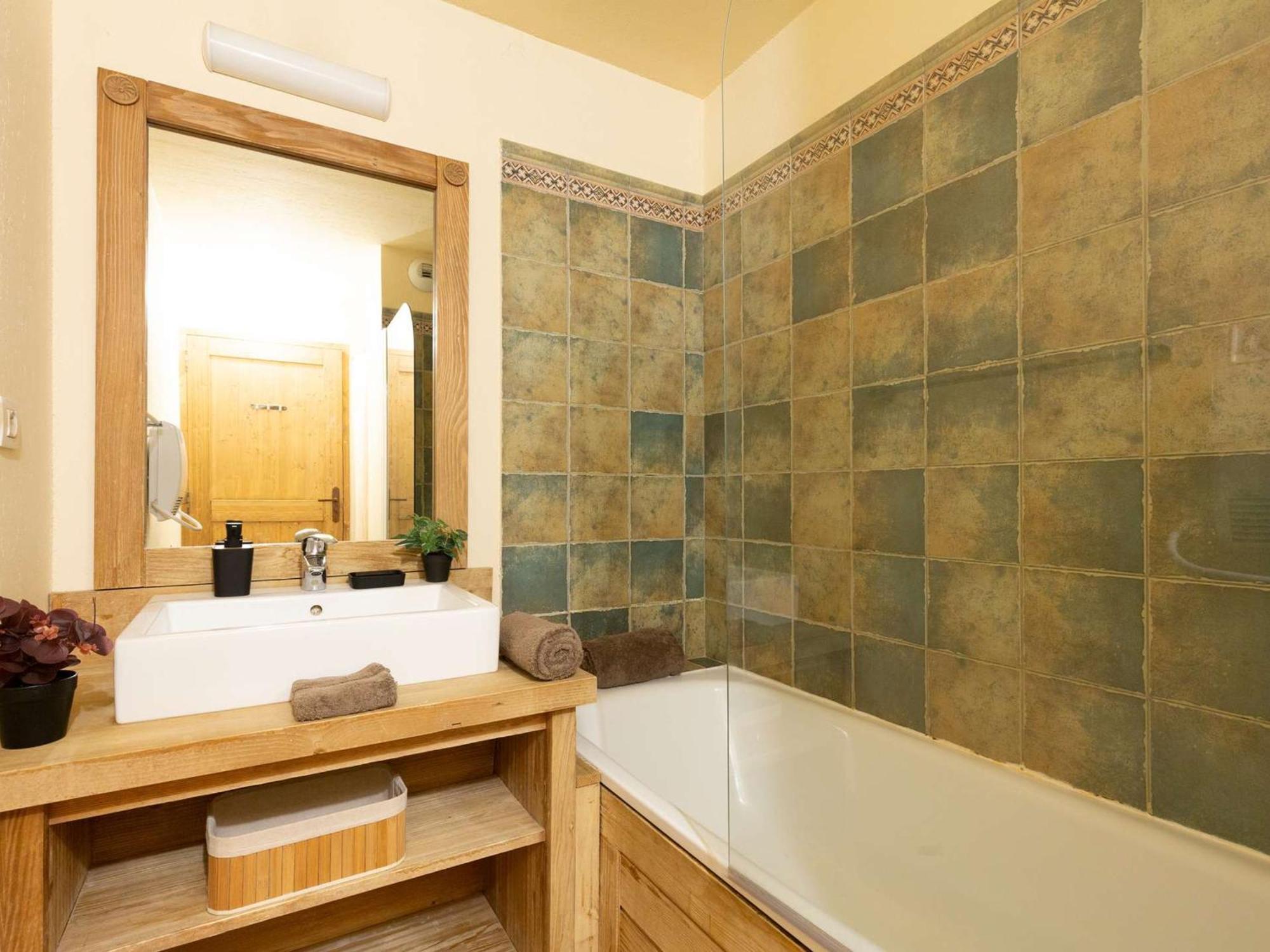 Appartement 10 Pers Avec Piscine, Sauna Et Parking En Centre-Ville De Saint-Lary-Soulan - Fr-1-296-394 Ngoại thất bức ảnh